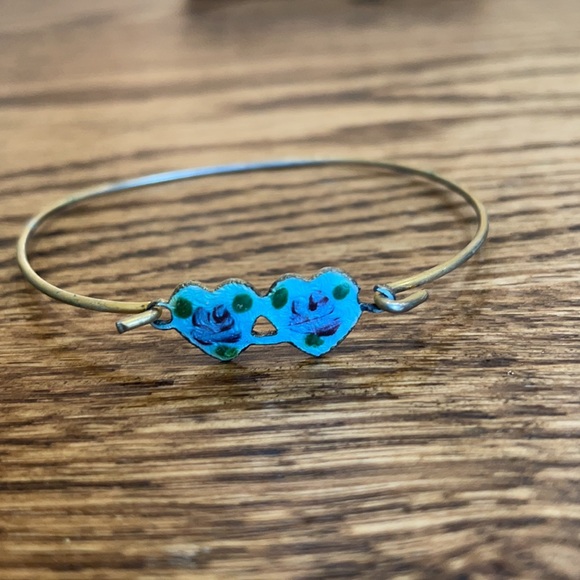 Floral earring and bracelet set - Picture 4 of 7